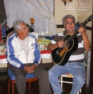 Meet your Posher, Flor de maria